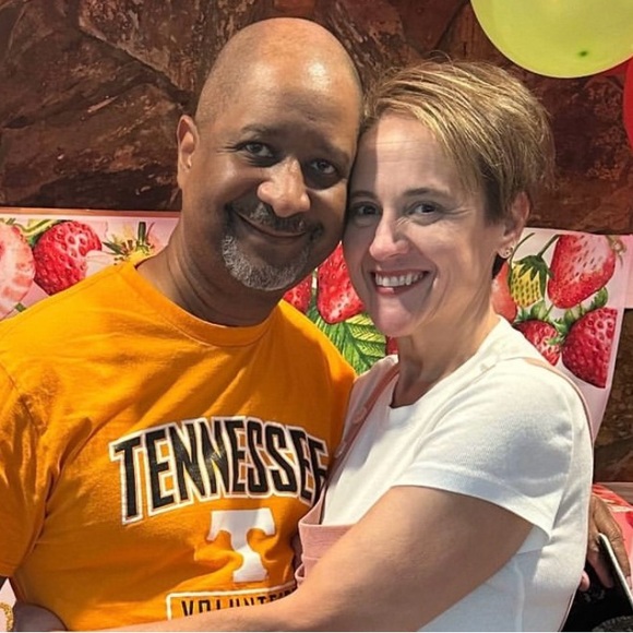 Meet your Posher, Misty - Picture 2 of 2